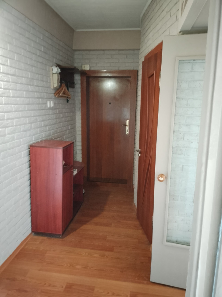 Продается 4-х комнатная квартира, пл. Петровского, арт. 4812
