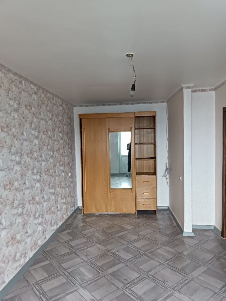 Продается 1 комнатная квартира, ориентир парк отдыха "Роща", арт. 4747
