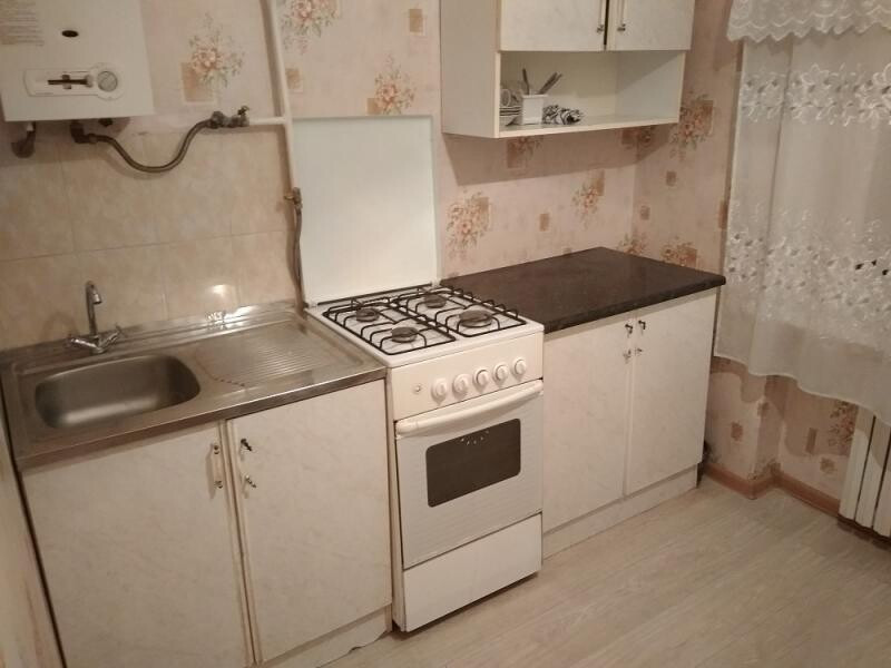 Продается 1 комнатная квартира, пр. Павших Коммунаров арт 4446