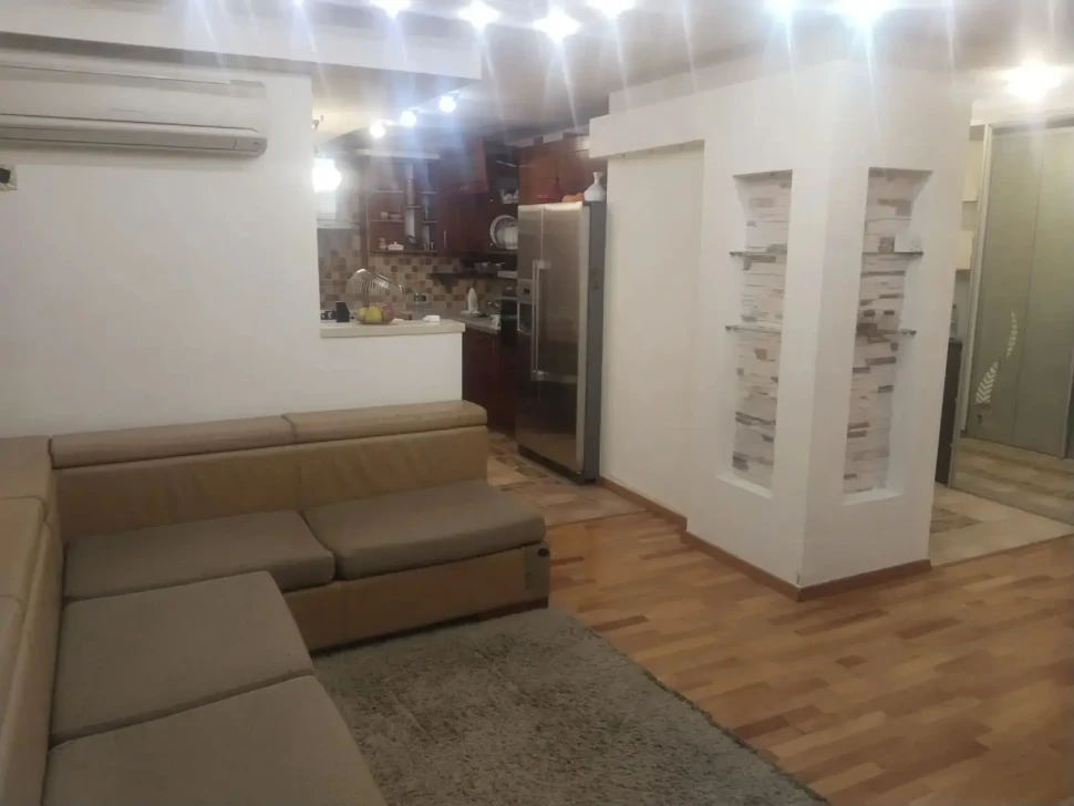 Продается 4 - х комнатная квартира, ул. Университетская дом 118 Б, арт. 5332