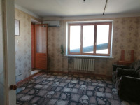 Продаю 4 - х комнатную квартиру, ул. Листопрокатчиков арт 2569