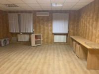 Продается 3 - х комнатная квартира переделанная под офис пр. Засядько