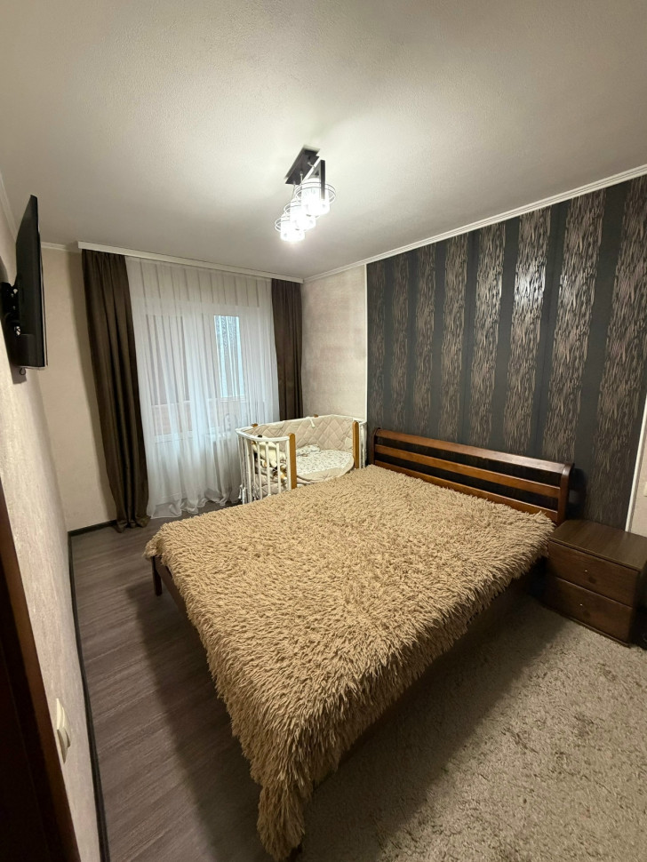 Продается 2 - х комнатная квартира, ул. Днепродзержинская, арт. 4762
