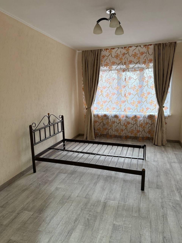 Продаётся 2-х комнатная квартира, ул. Шахтерской славы, ориентир Админ поселок, арт. 4896