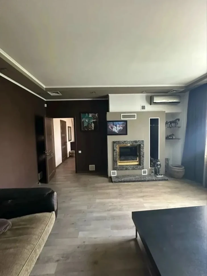 Продается 5-ти комнатная квартира, бульвар Пушкина, арт. 5957