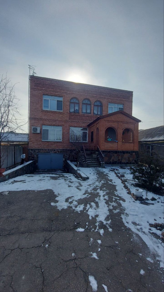 Продается двухэтажный дом, пр-т Мира арт 3308