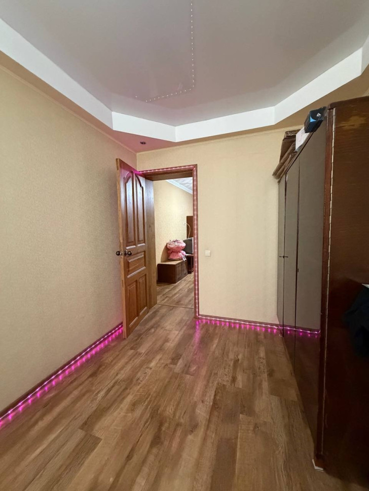 Продается 2 - х комнатная квартира, бул. Шевченко, дом 18. арт. 6189