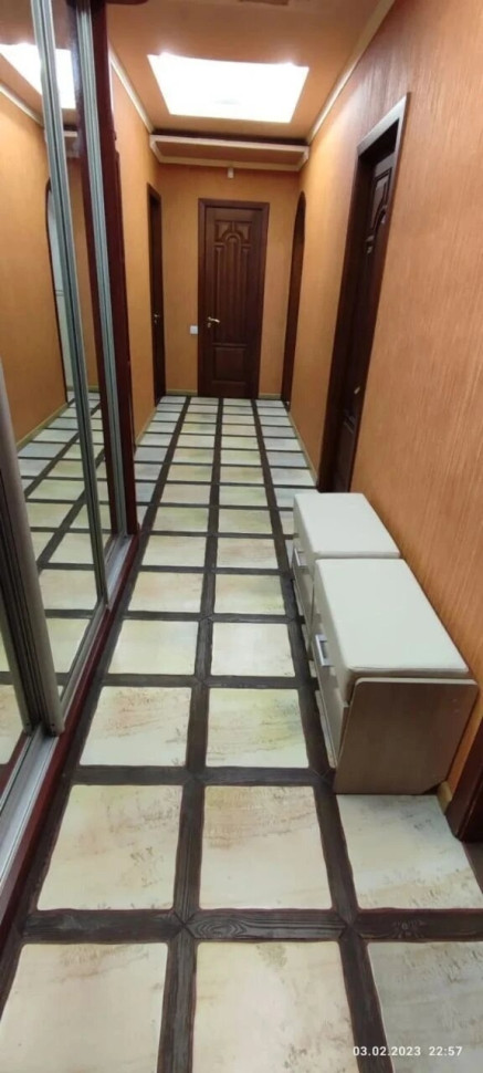 Продается 4-х комнатная квартира, ориентир СК Кировец и ДК Франко, арт. 5725