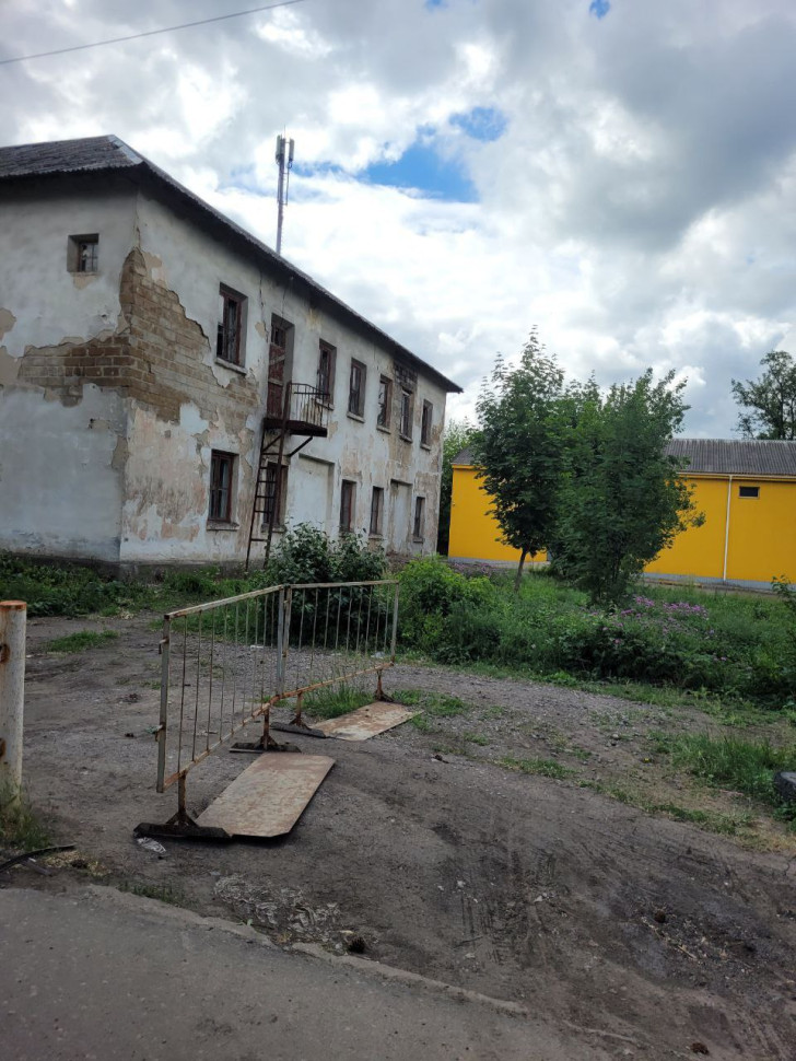 Продается здание коммерческого назначения, ул. Дзержинского, 4998