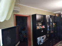 Продаю 3 - х комнатную квартиру, пр. Офицерский арт 2601