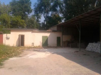 Продается отдельно стоящее коммерческое помещение, ул. Молодых Шахтеров