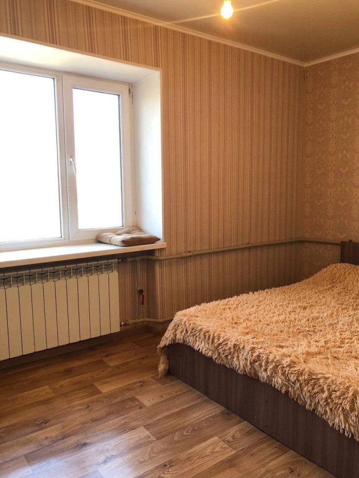 Продается 2 - х комнатная квартира, пл. Конституции, ориентир Набережная 1 линия, арт. 5977