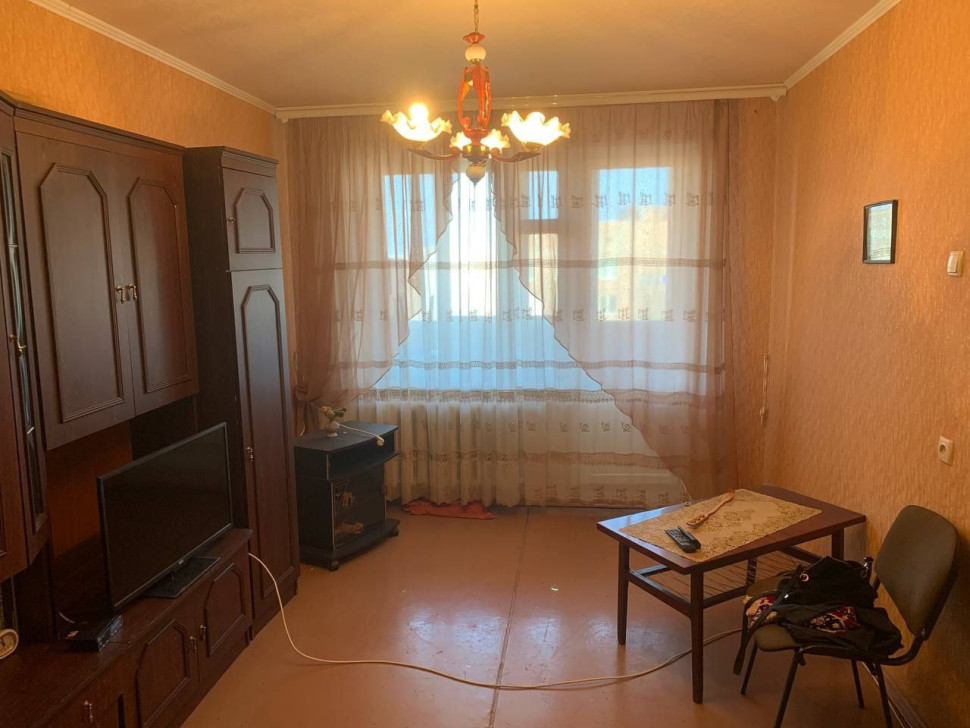 Продается 2 - х комнатная квартира, ул. Петровского, ориентир Петровский мост, арт. 4649