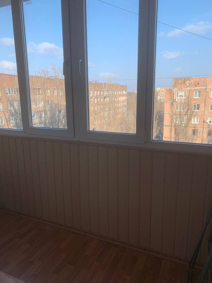 Продается 2 - х комнатная квартира, ул. Петровского, ориентир Петровский мост, арт. 4649