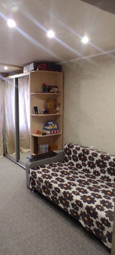Продается 3 комнатная квартира, Азотный 