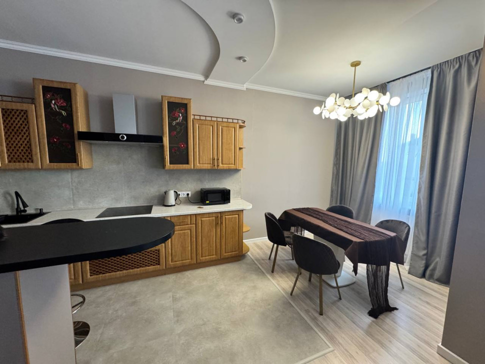 Сдается крупногабаритная 1 комнатная квартира класса Lux, ул. Ильича 19з, ЖК "Диск", арт.511
