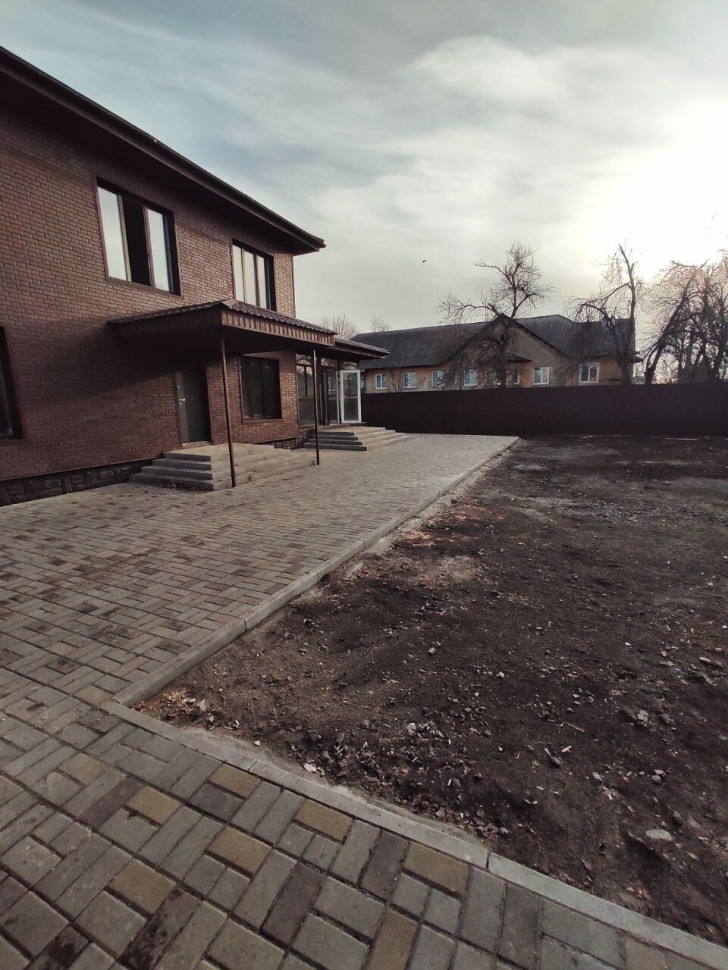 Продается 2 - х этажный дом, поселок Бажанова арт 1058
