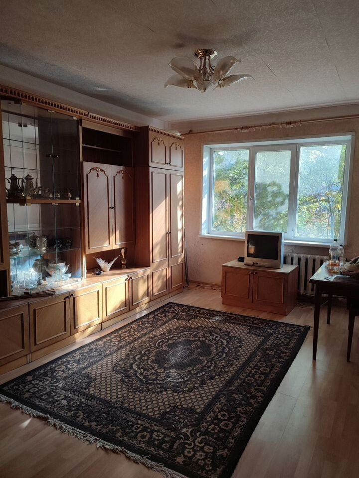 Продается 3 - х комнатная квартира, Зеленый арт 1096