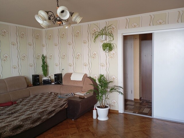 Продается 3 - х комнатная квартира, мкрн Мирный арт 935