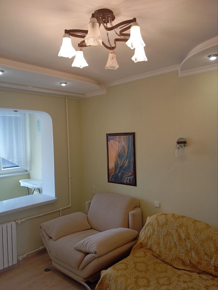 Продается 2 - х комнатная квартира, ул. Островского арт 3097