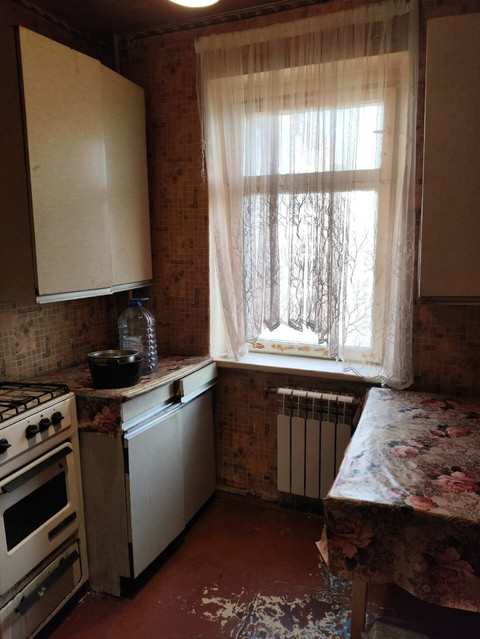 Продается 1 комнатная квартира, Октябрьский (Рынок) арт 1015