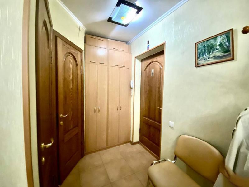 Продается 2 - х комнатная квартира,  пр. Конституции, ориентир Набережная, арт. 5225