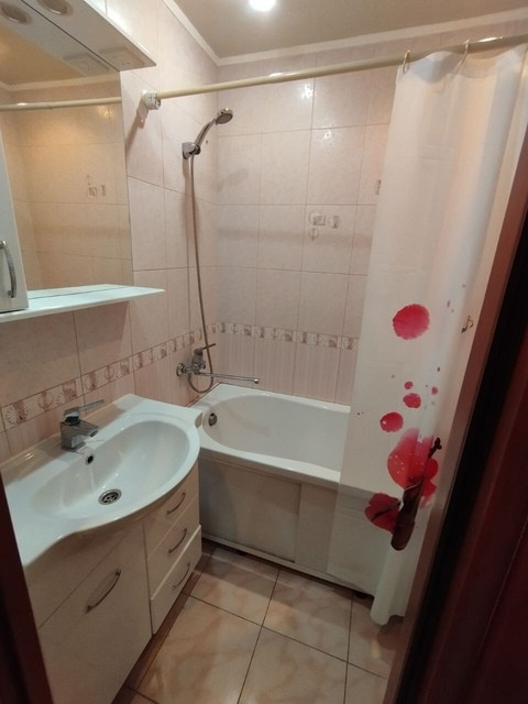 Продается 2 - х комнатная квартира, ул. Артема (Спортмакс) арт 3194